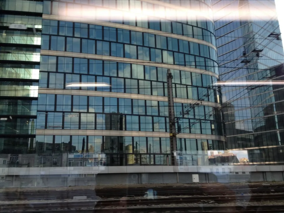 Commission calls on Spain to eliminate the discrimination of non-resident banks in the provision of payment services of Spanish taxes