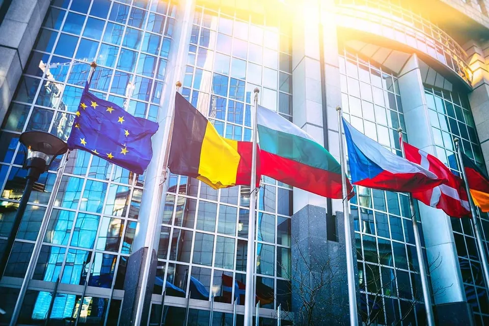 Europa fija las bases de la fiscalidad comunitaria
