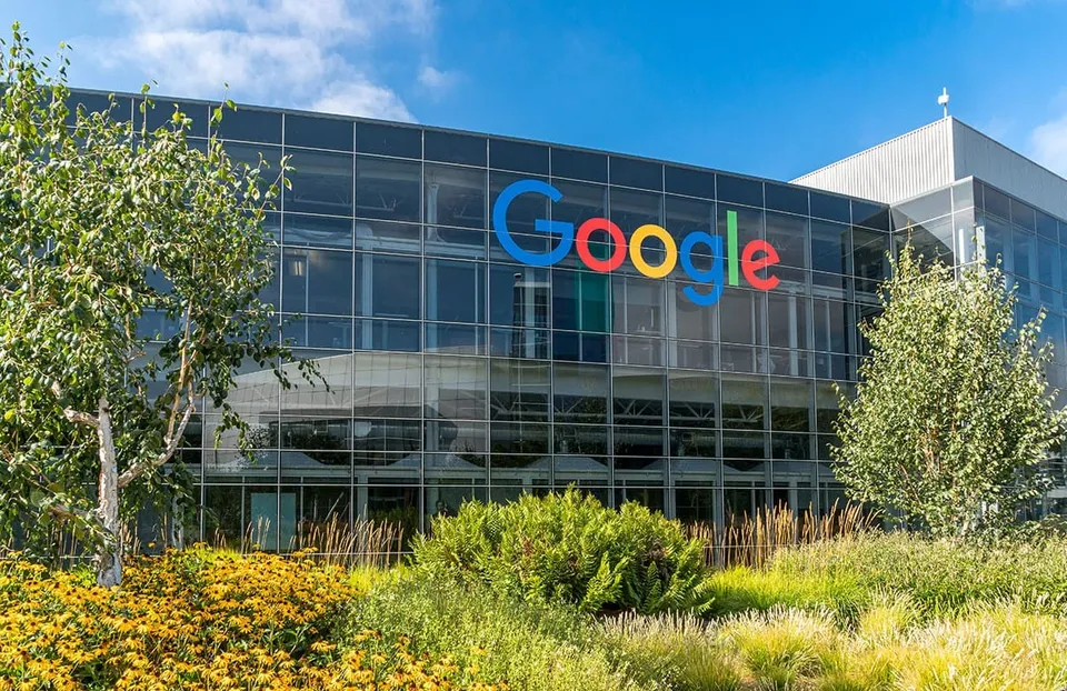 Google cobrará un 2 % adicional a sus clientes por la tasa digital