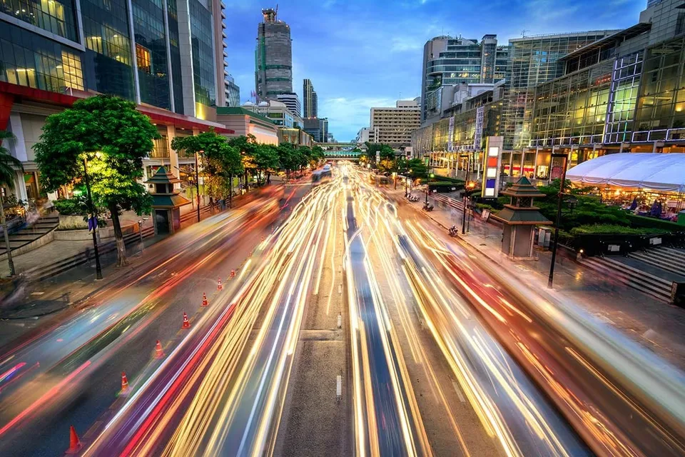 Las empresas colaborativas, como Uber y Airbnb, en el punto de mira